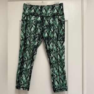 Constantly Varied Gear Capris